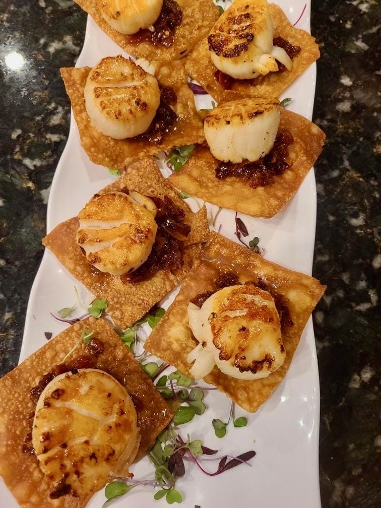 Seared scallop appetizers